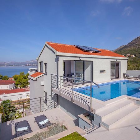 Villa Bellevue 챠브타트 외부 사진
