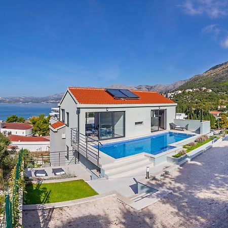 Villa Bellevue 챠브타트 외부 사진